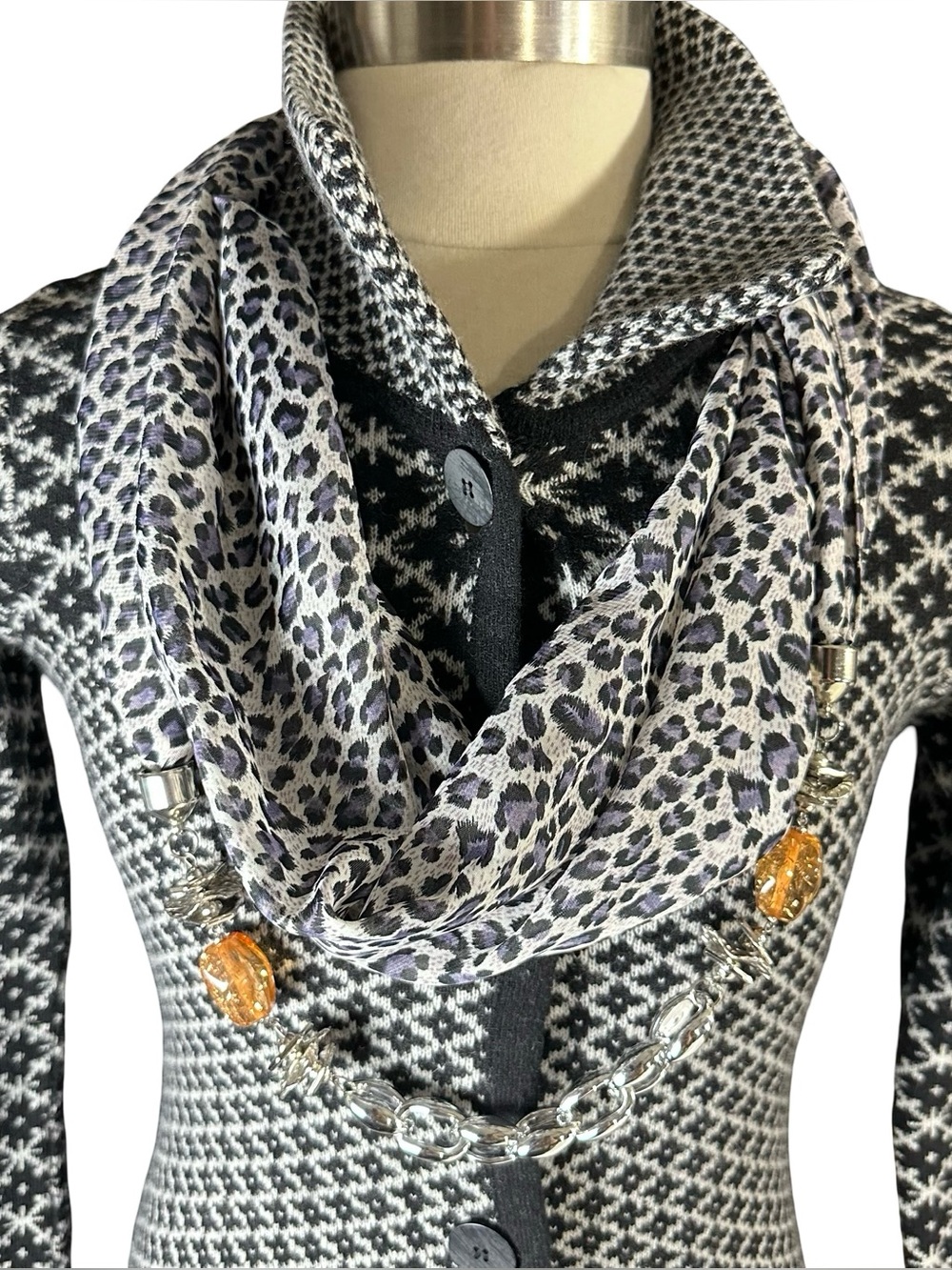 Vtg Leopard Print Scarf Necklace Chiffon Infinity Wrap Silver Chain Amber Beads